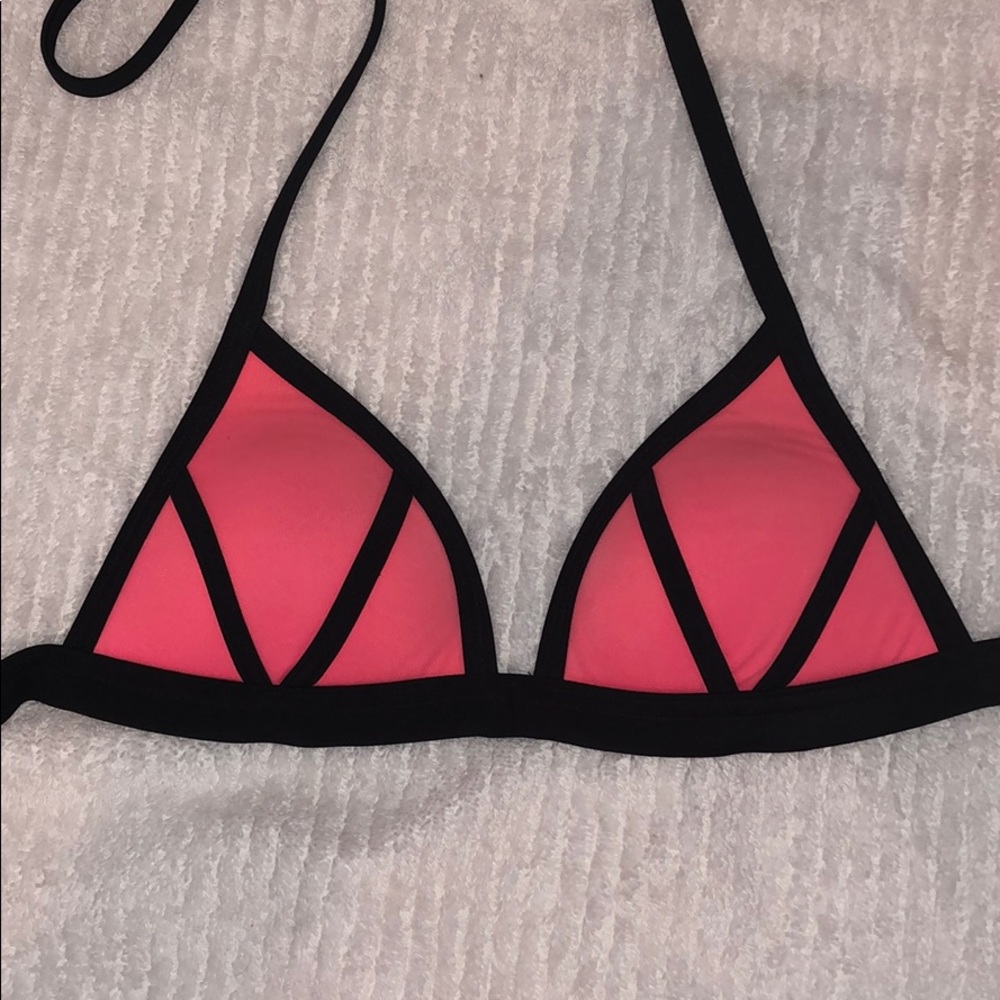 PINK Victoria’s Secret Push-up Triangle Bikini Top